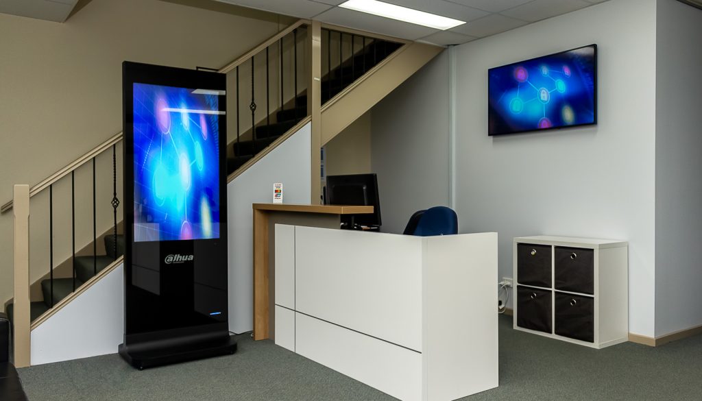 Reception-Area-Digital-Signs Reception-Area-Digital-Signs